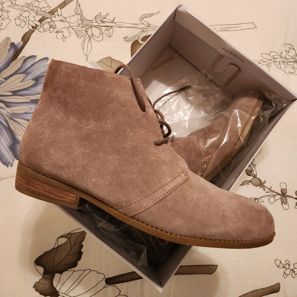 💥NWT Steve Madden suede Shoes Size 10